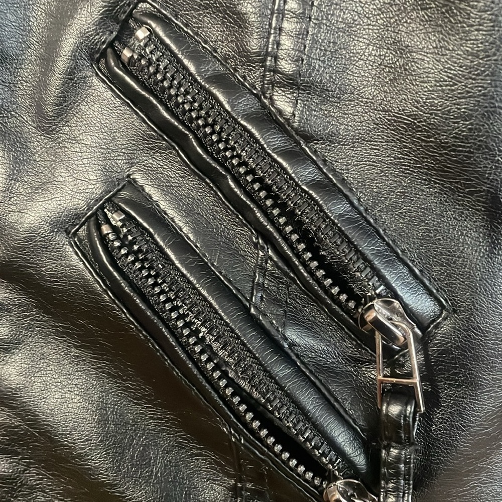 LJYH - Faux Leather Jacket - Soft lining - Picture 8 of 11